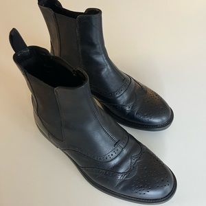 Vagabond Black Leather Chelsea Boots